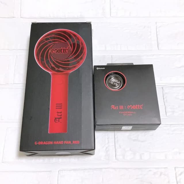 【美品】G-DRAGON HAND FAN RED Act III motte Amazon.co.jp: G-DRAGON ACT III M.O.T.T.E Hand Fan : Toys & Games